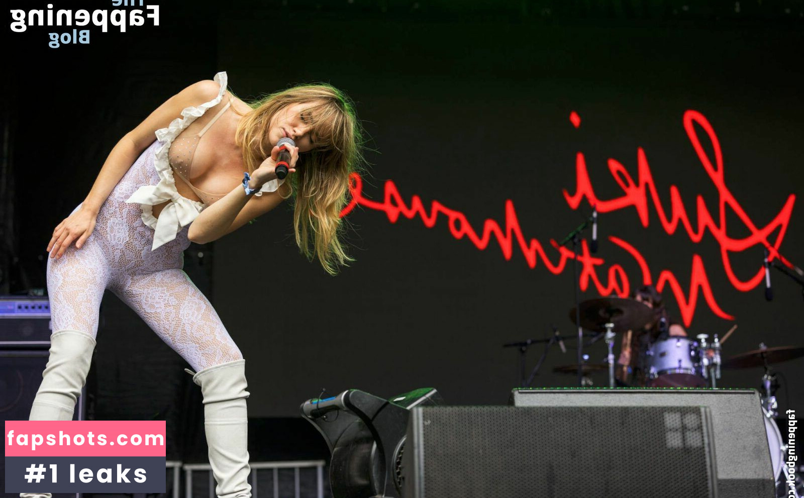 Suki Waterhouse Nahé úniky fotek pouze od fanoušků #136 - Fapshots