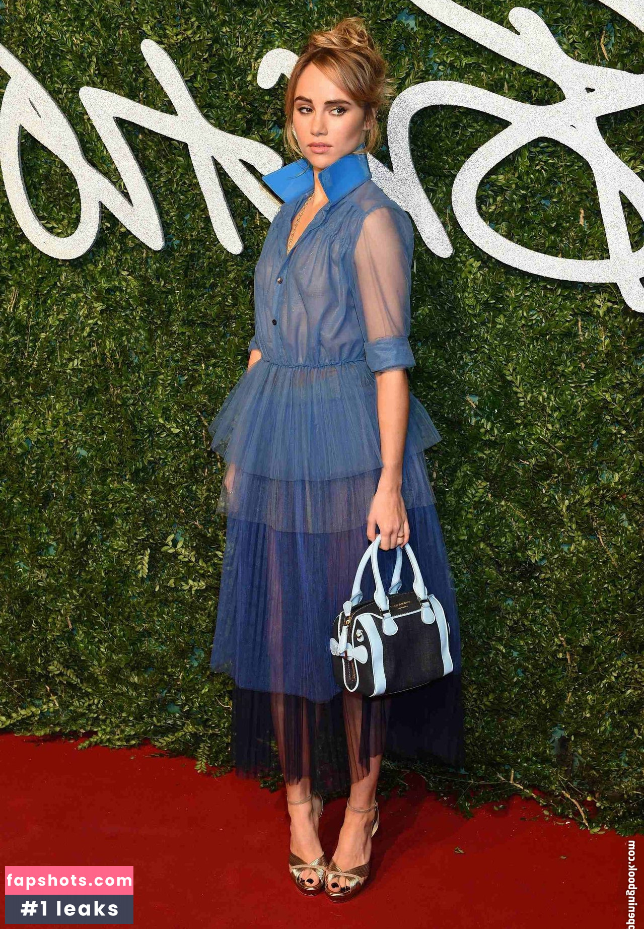 Suki Waterhouse gallery photo #279