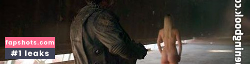 Suki Waterhouse gallery photo #336