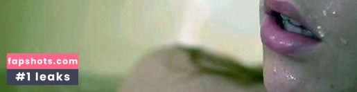 Suki Waterhouse gallery photo #338