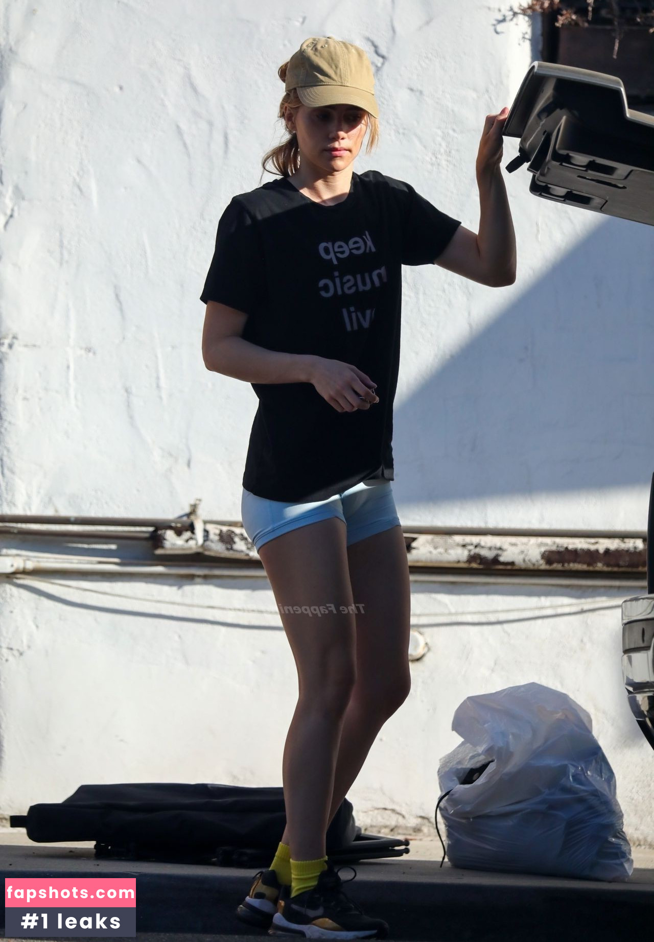 Suki Waterhouse Nahé úniky fotek pouze od fanoušků #512 - Fapshots