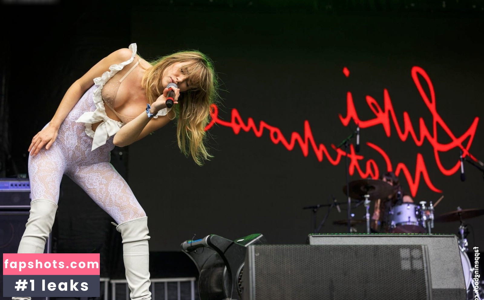 Suki Waterhouse Nahé úniky fotek pouze od fanoušků #80 - Fapshots