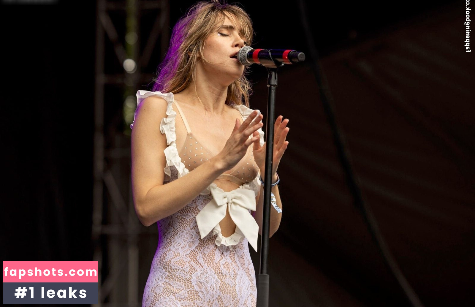 Suki Waterhouse Nahé úniky fotek pouze od fanoušků #84 - Fapshots