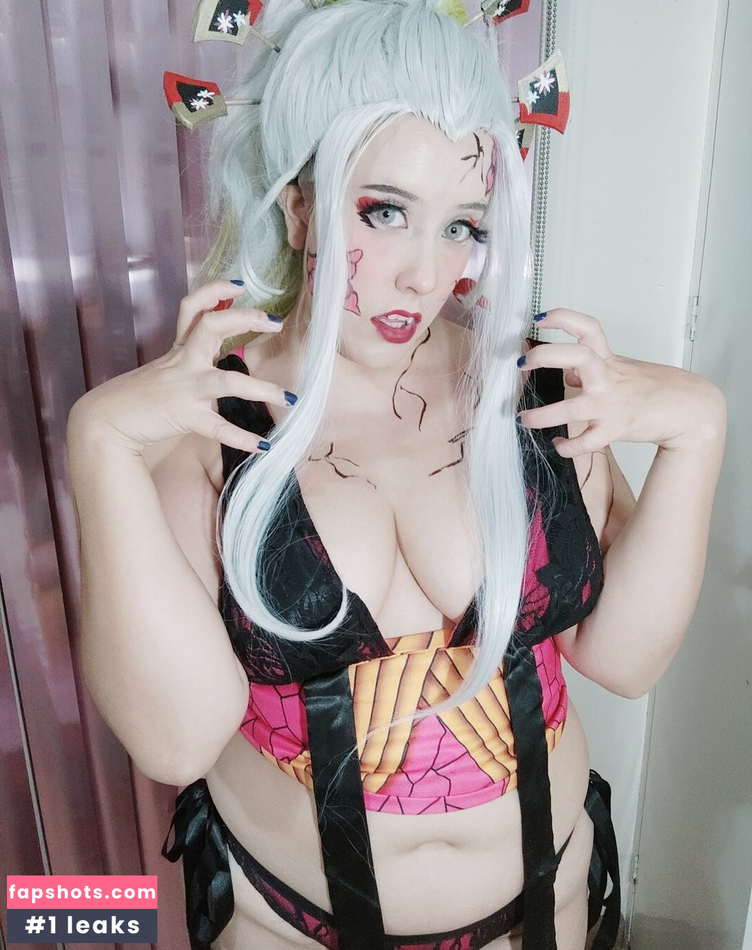 Sukicherry Cosplay gallery photo #15