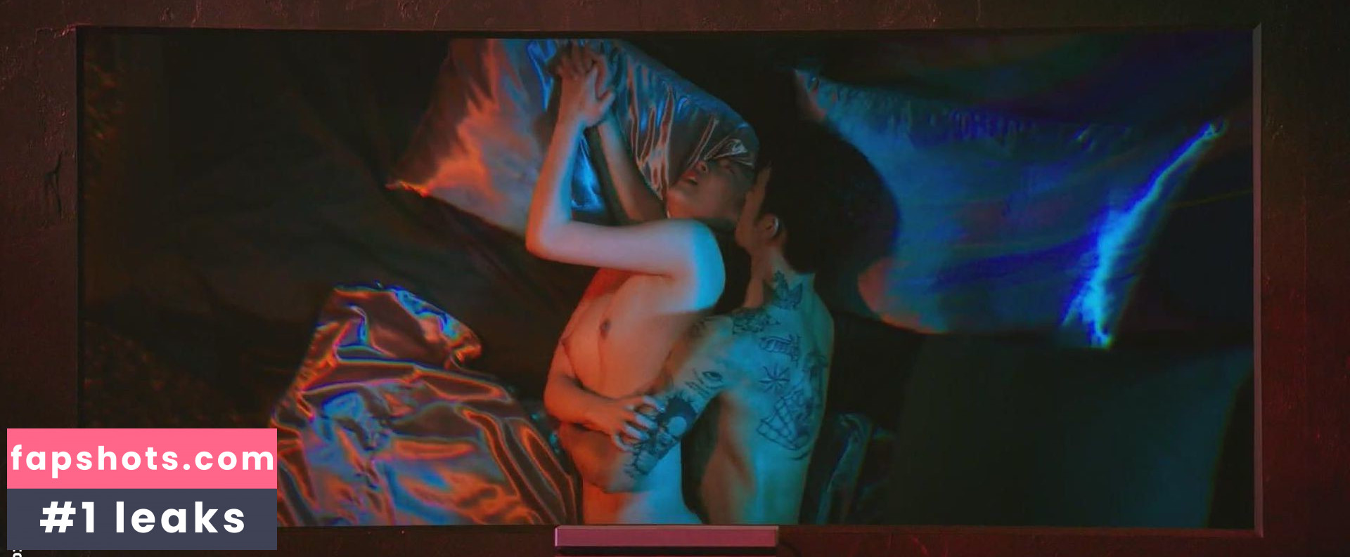 Sulli Choi gallery photo #5