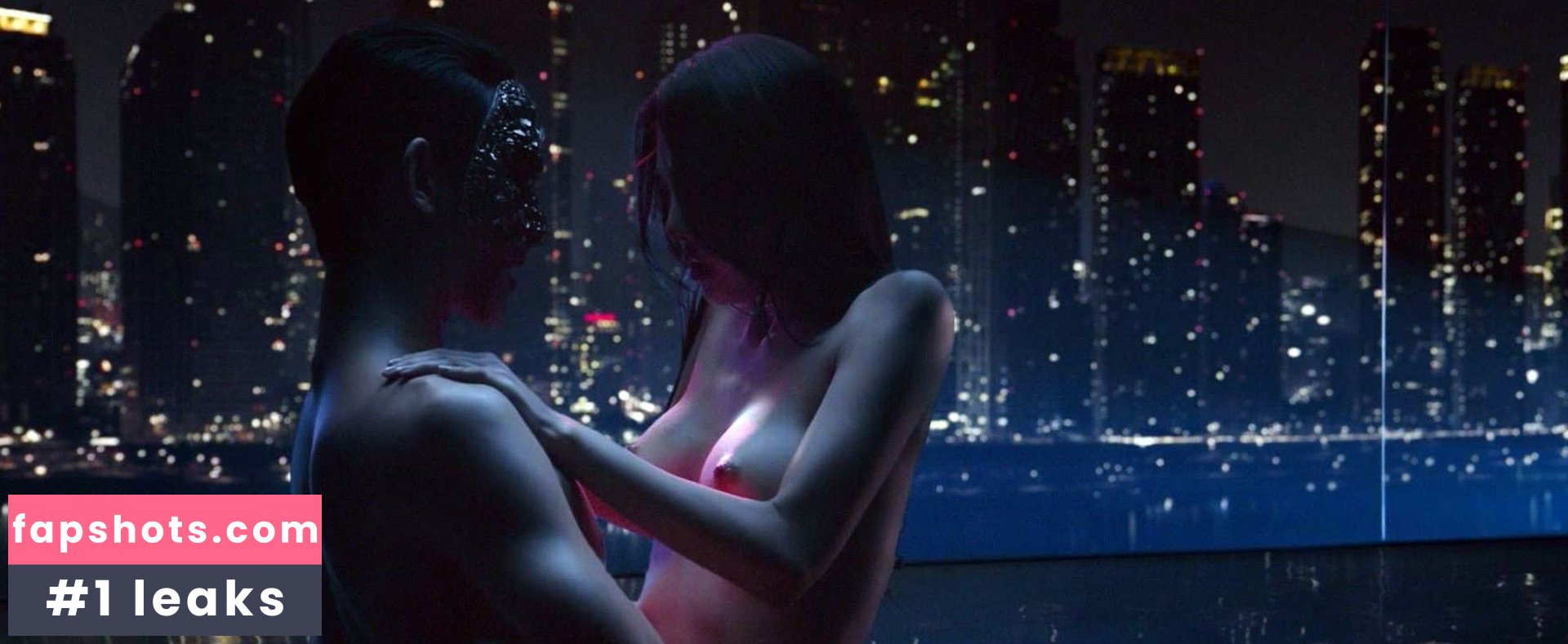 Sulli Choi gallery photo #6