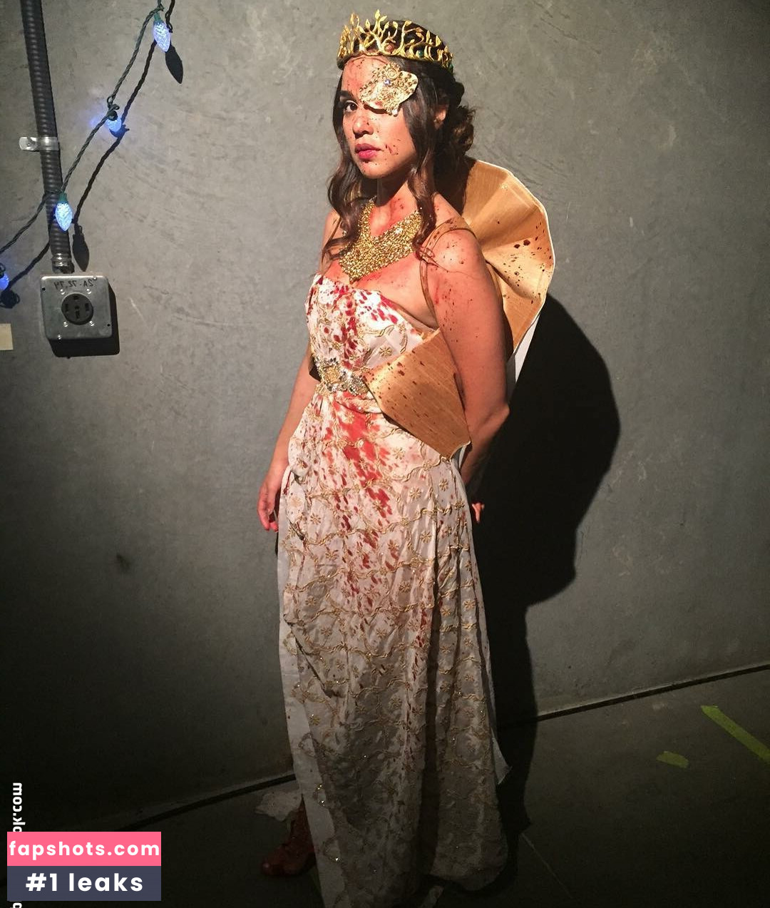 Summer Bishil gallery photo #29