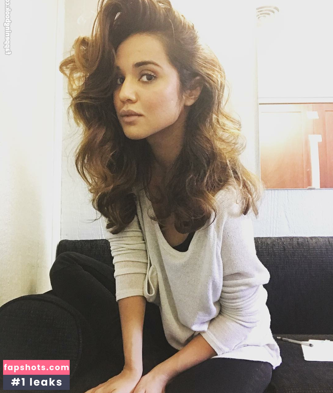 Summer Bishil gallery photo #5