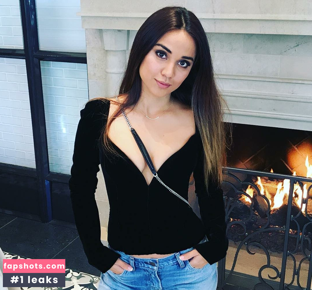 Summer Bishil gallery photo #56