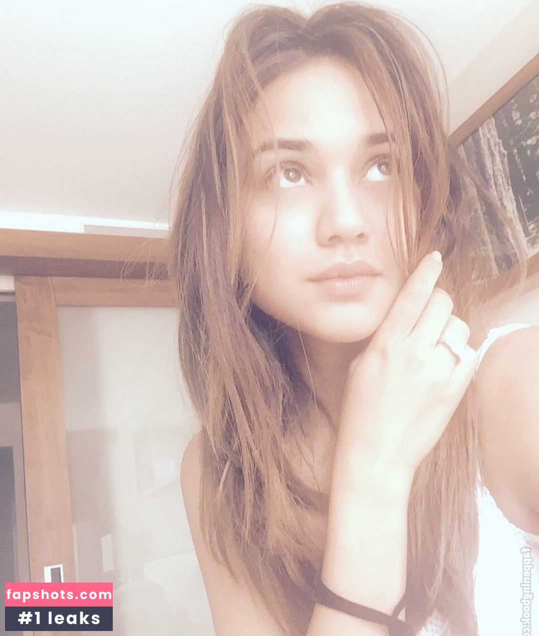 Summer Bishil gallery photo #8