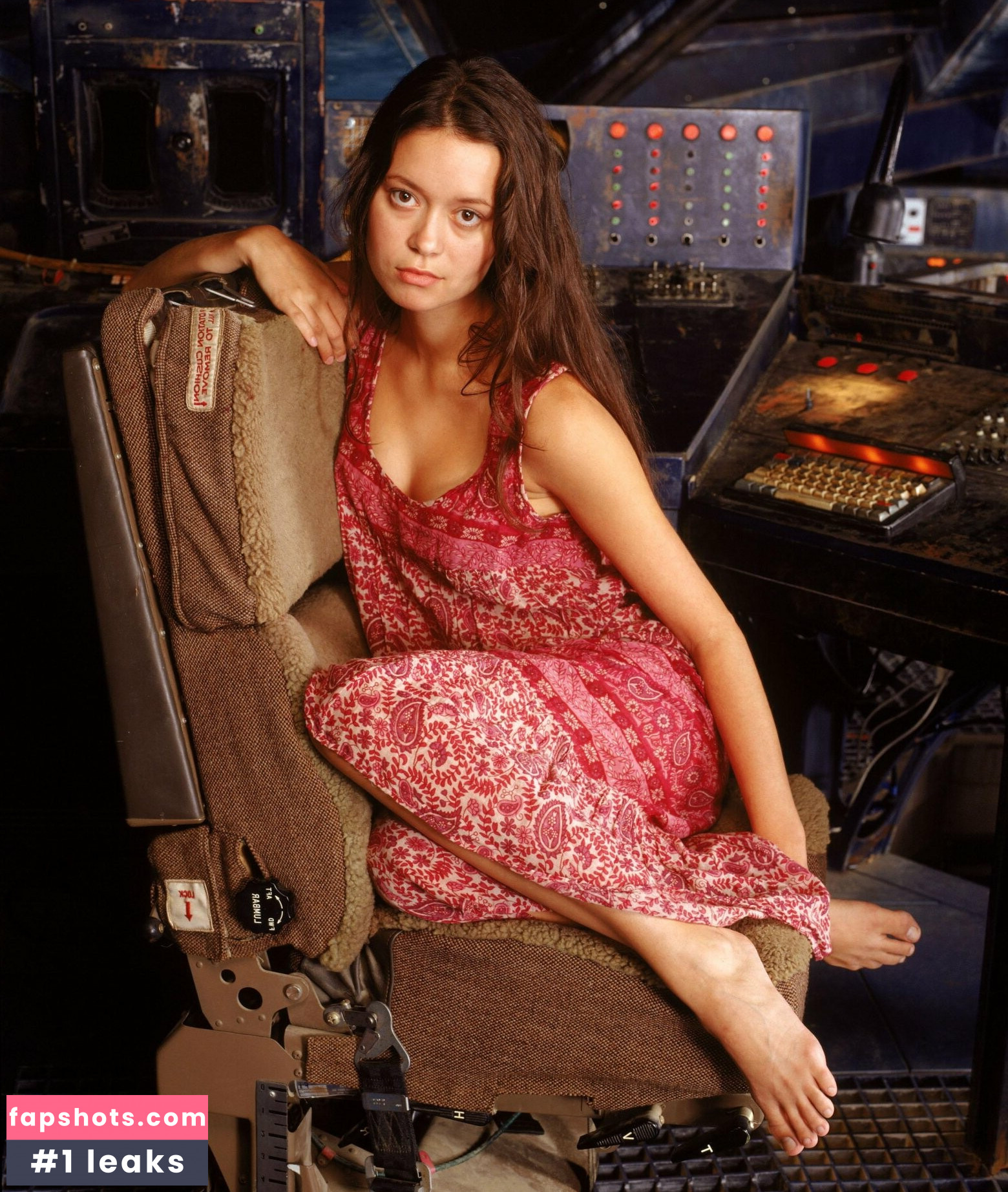 Summer Glau gallery photo #39