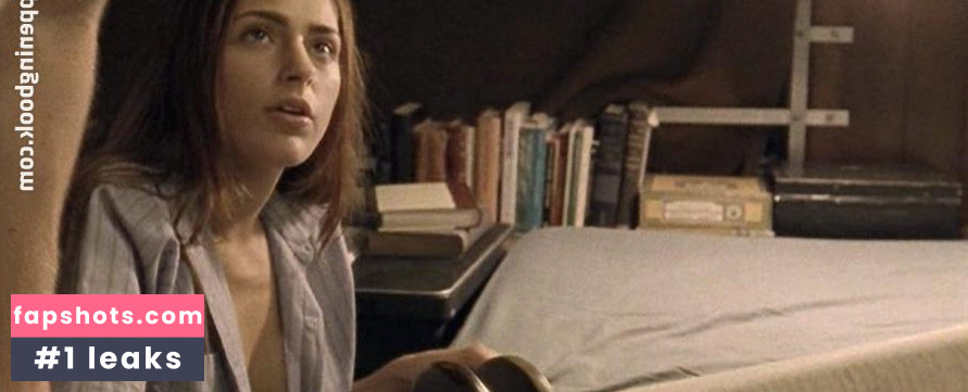 Summer Phoenix nude babe gallery