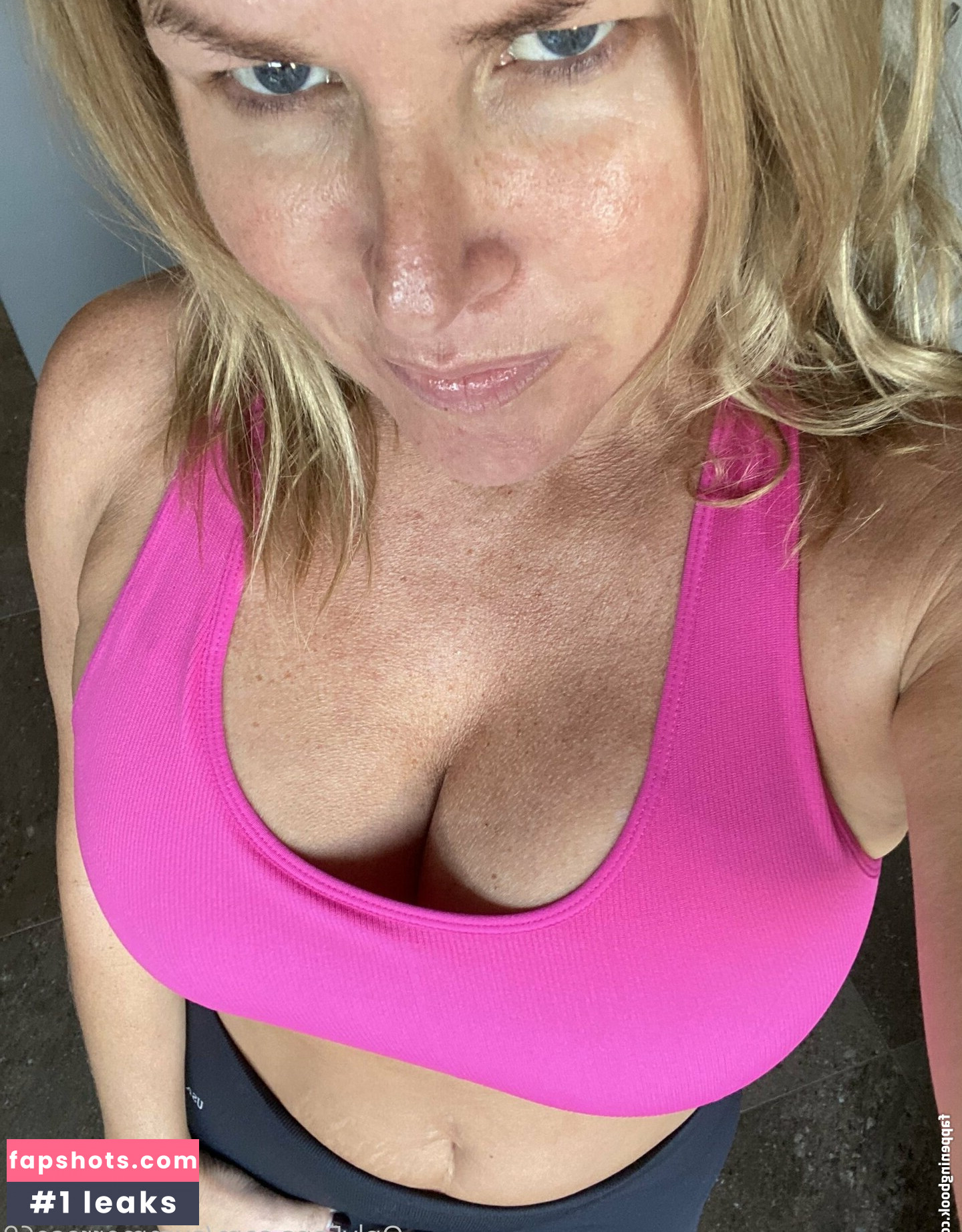 Summer Rose gallery photo #35