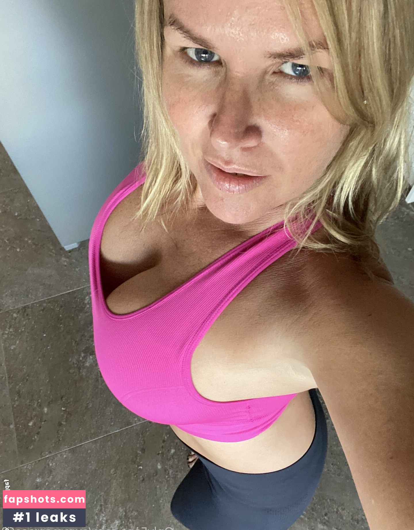 Summer Rose gallery photo #56