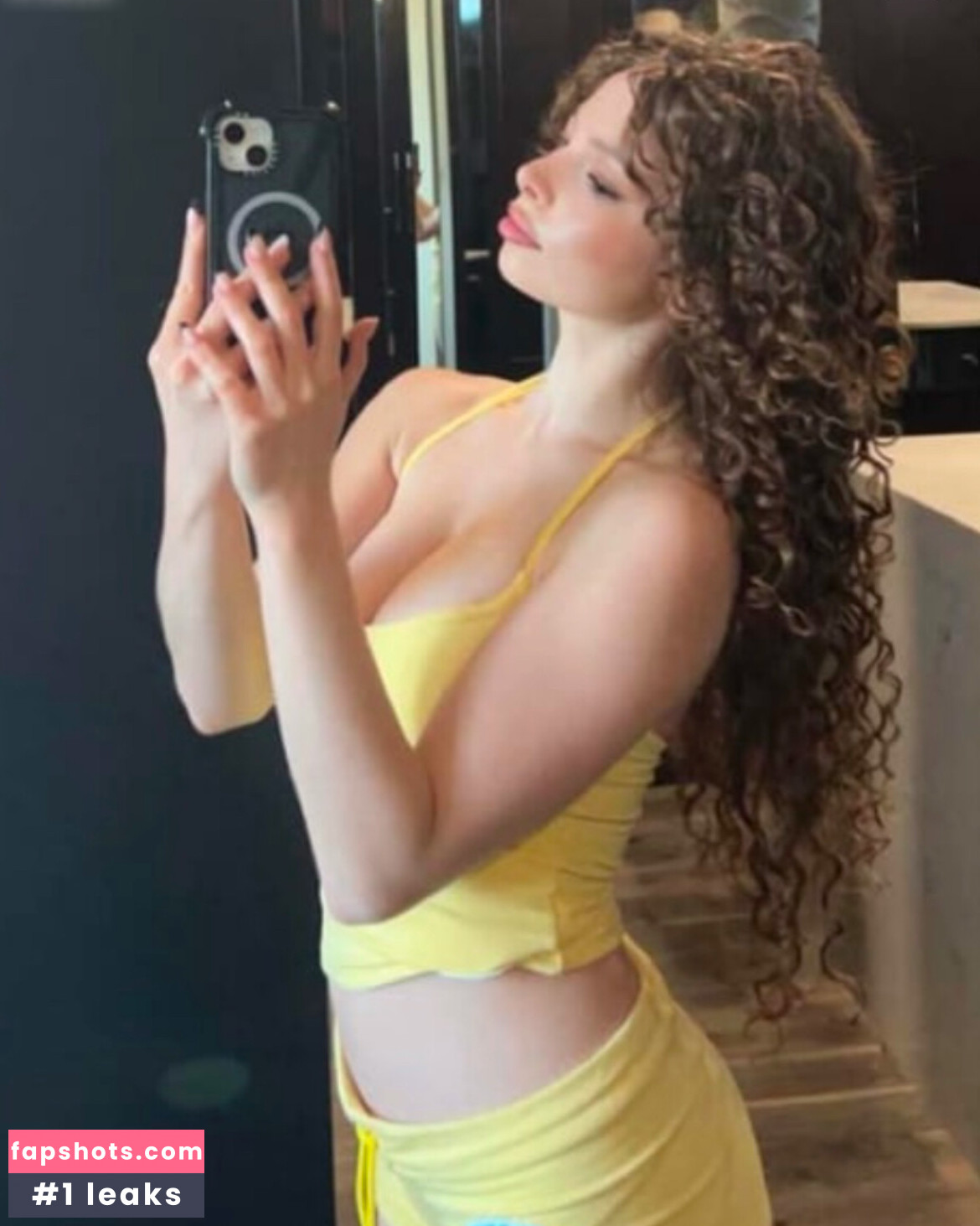 Sunday Kalogeras gallery photo #3