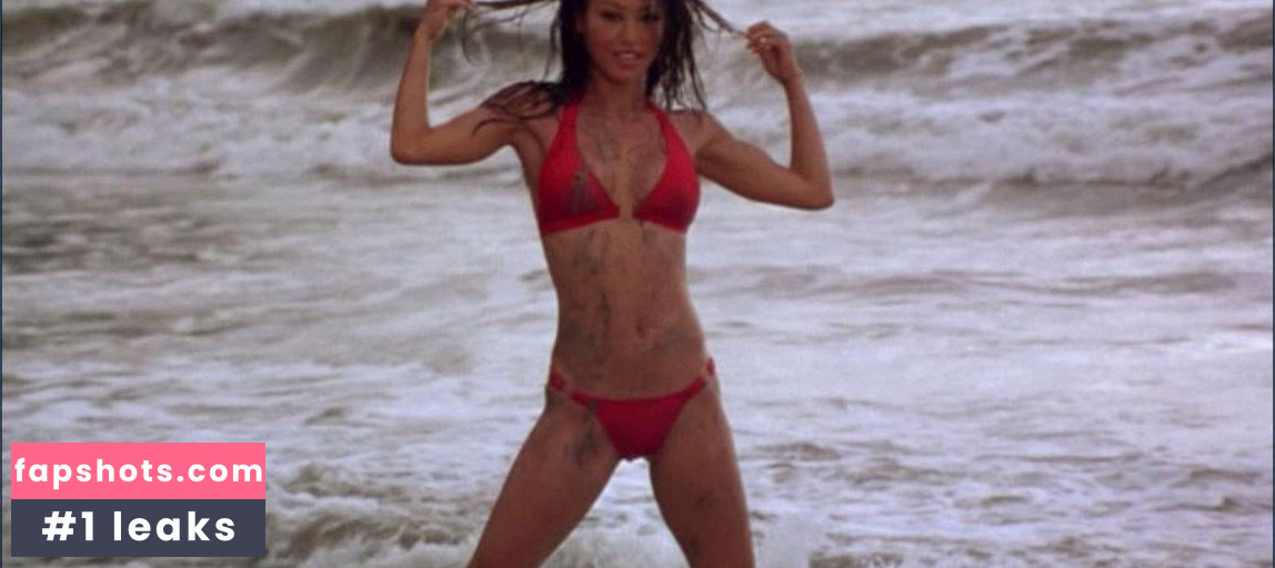 Sung Hi Lee gallery photo #79