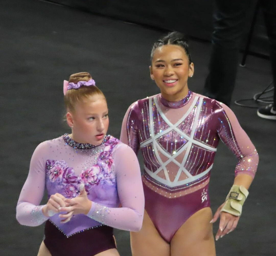 suni-lee gallery photo #293