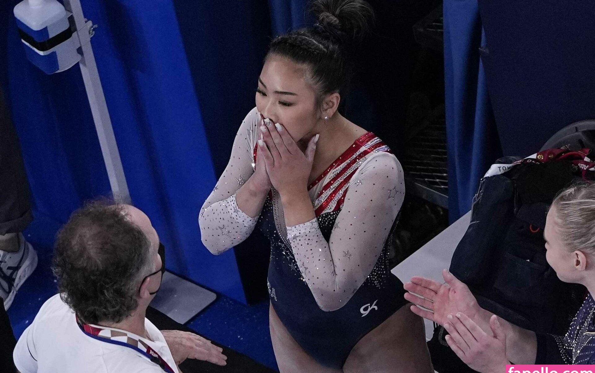 suni-lee gallery photo #318