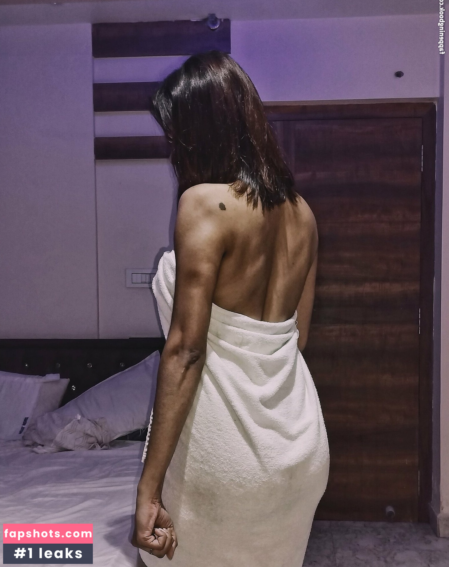 Sunny Dcruz gallery photo #2