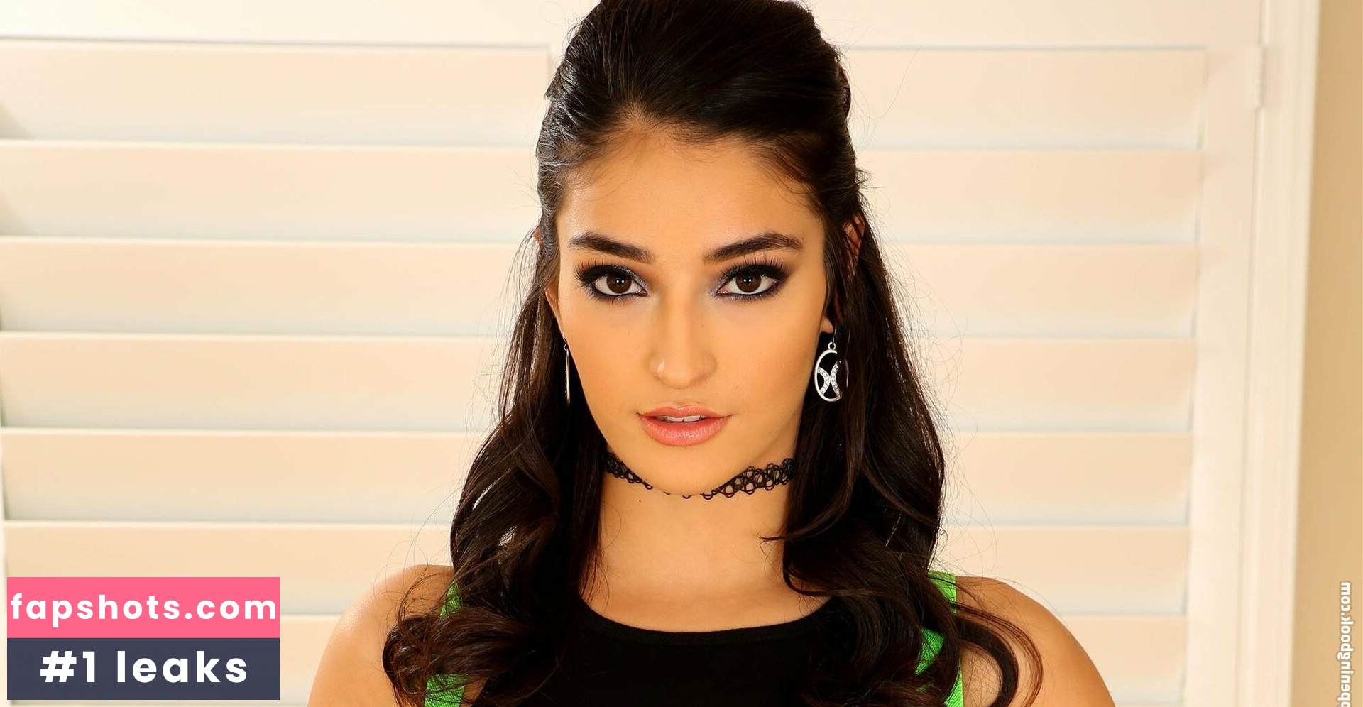 Sunny Emily Nude Leaks OnlyFans Photos #31 - LeakJerk