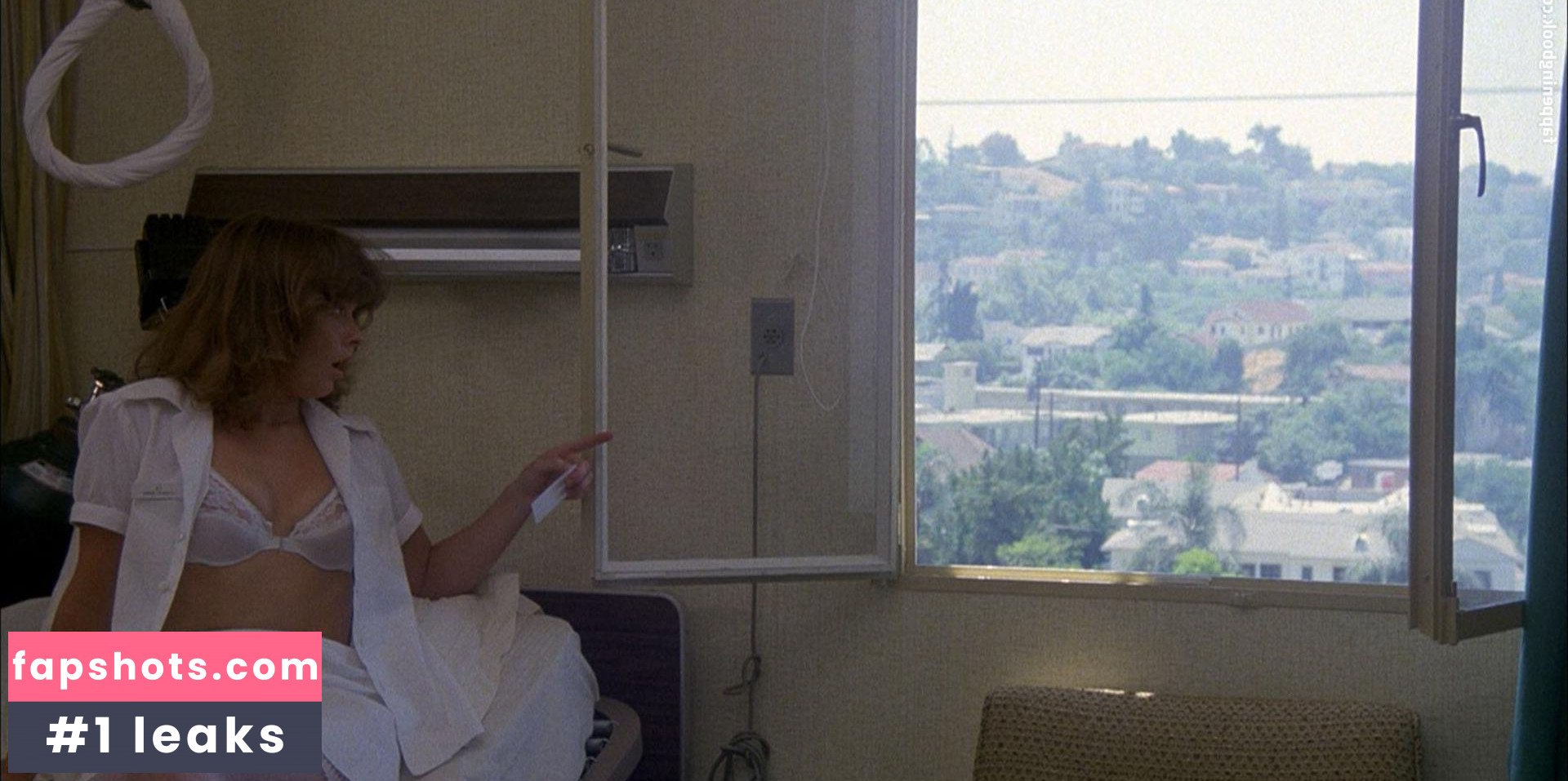 Sunny Johnson nude babe gallery