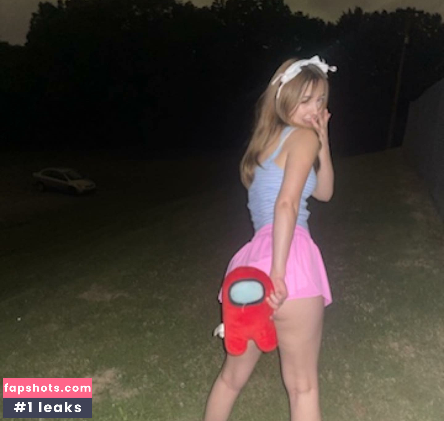 super.weeniehut gallery photo #3