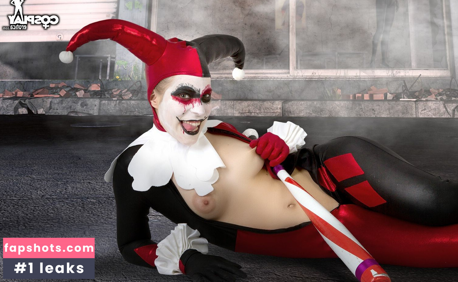 Superheroines gallery photo #37