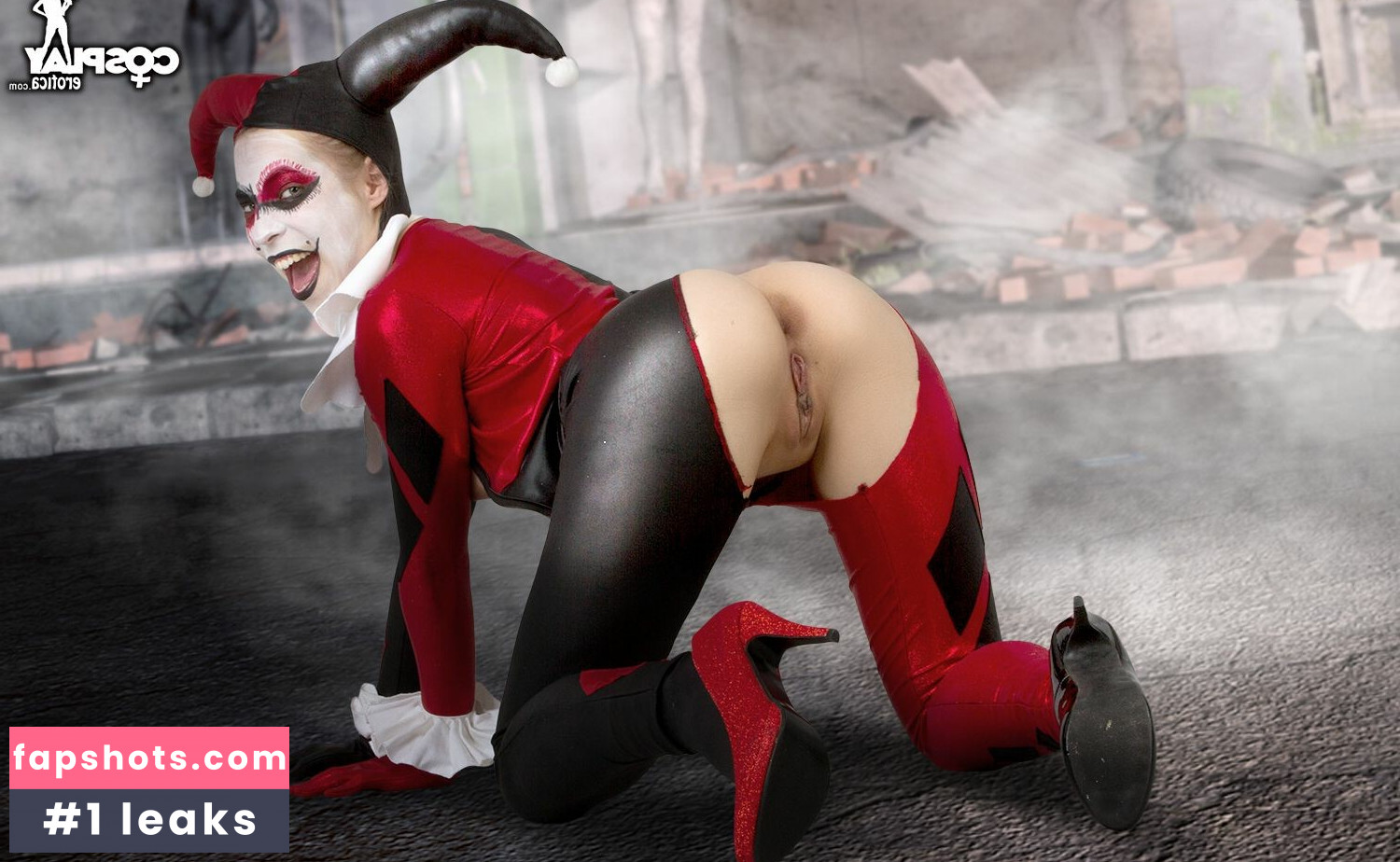 Superheroines gallery photo #39