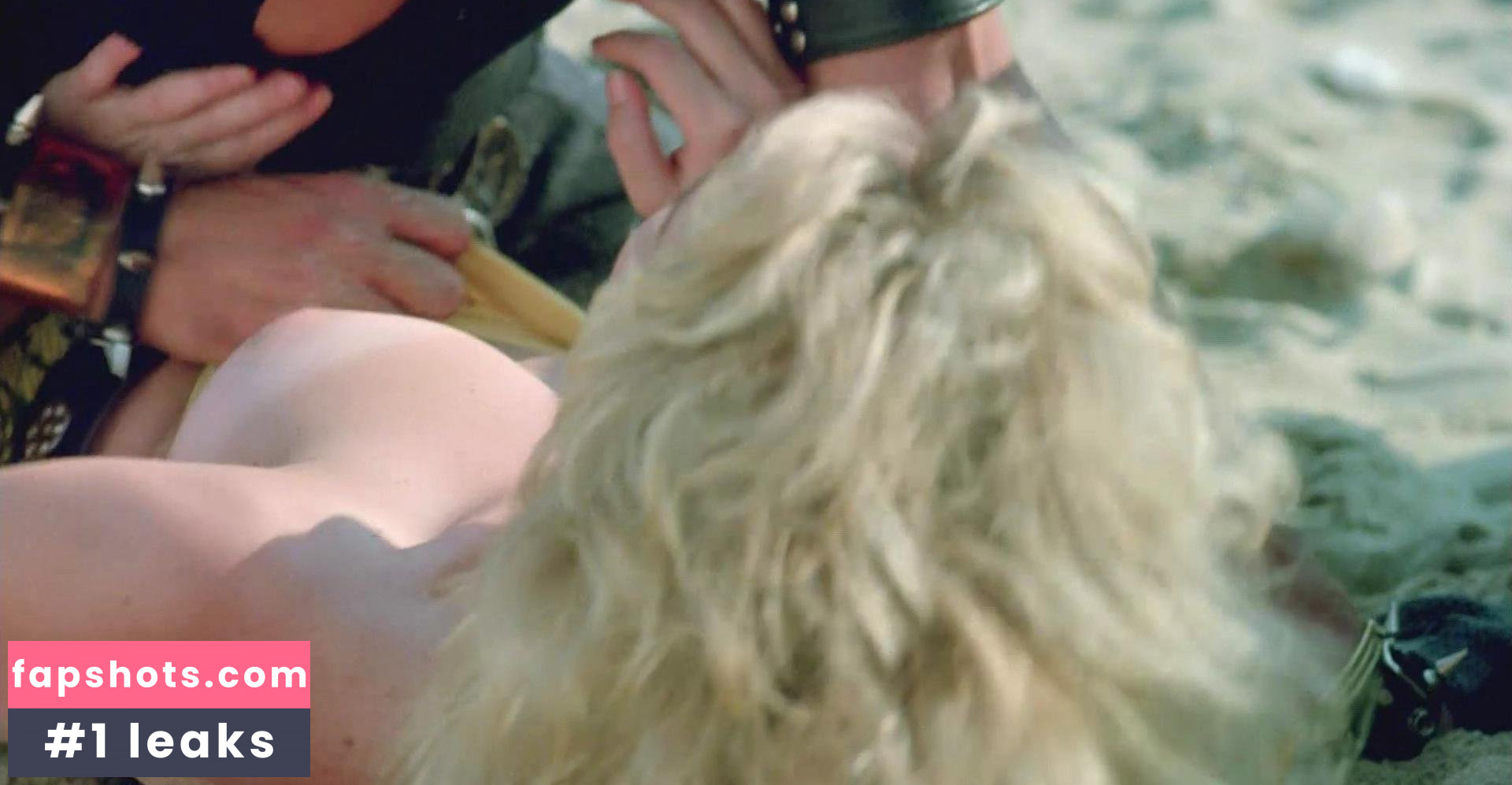 Susan Bachli Nude Leaks OnlyFans Photos #2 - LeakJerk