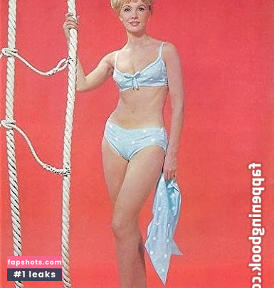 Susan Hampshire Nahé úniky fotek pouze od fanoušků #3 - Fapshots