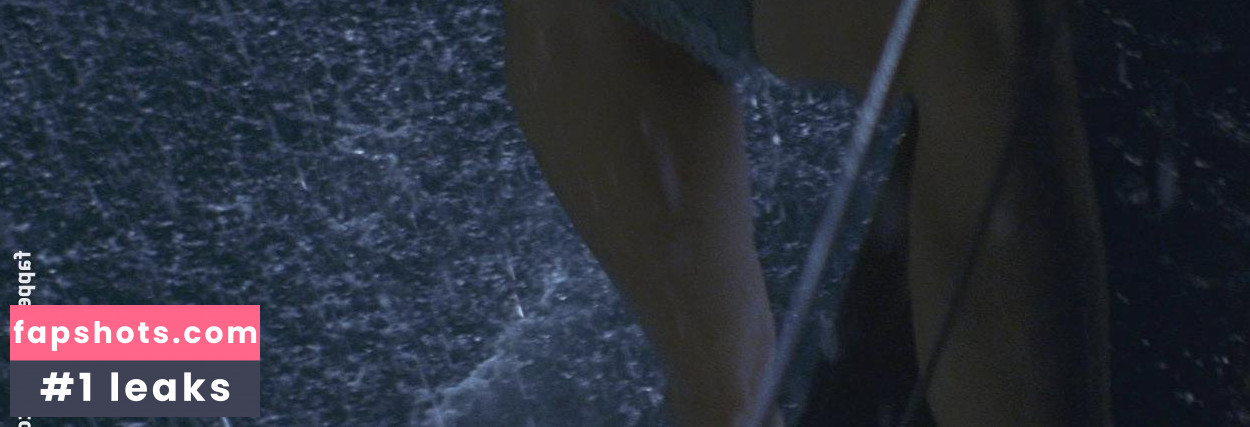 Susan May Pratt gallery photo #14