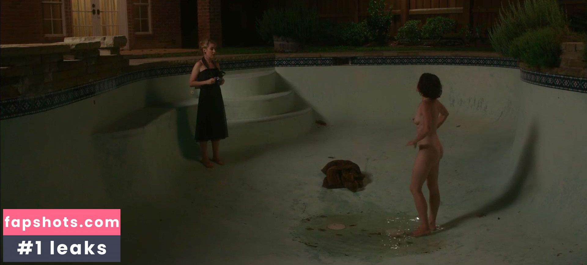 Susan May Pratt gallery photo #9