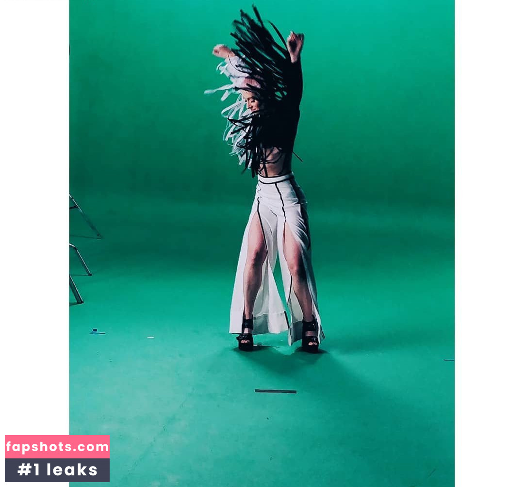 Susanna Marie Cork gallery photo #11