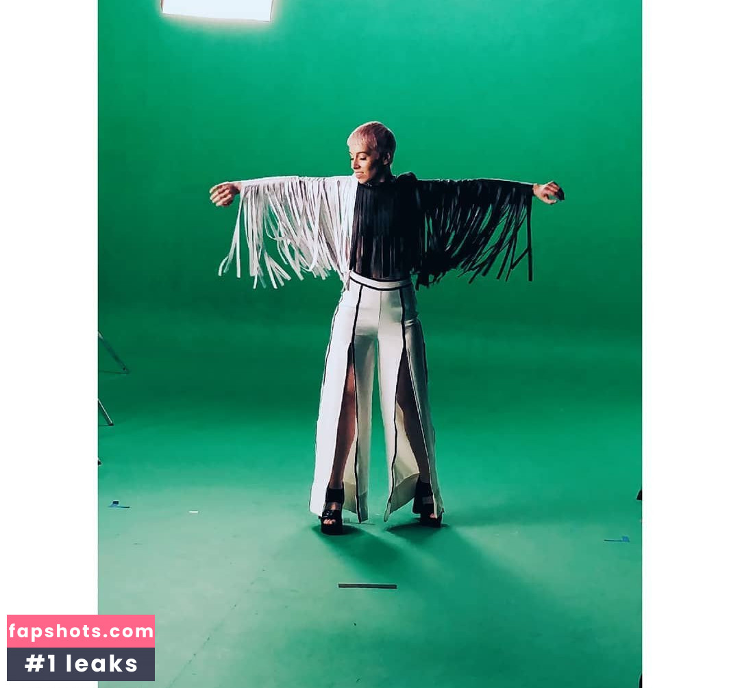 Susanna Marie Cork gallery photo #13