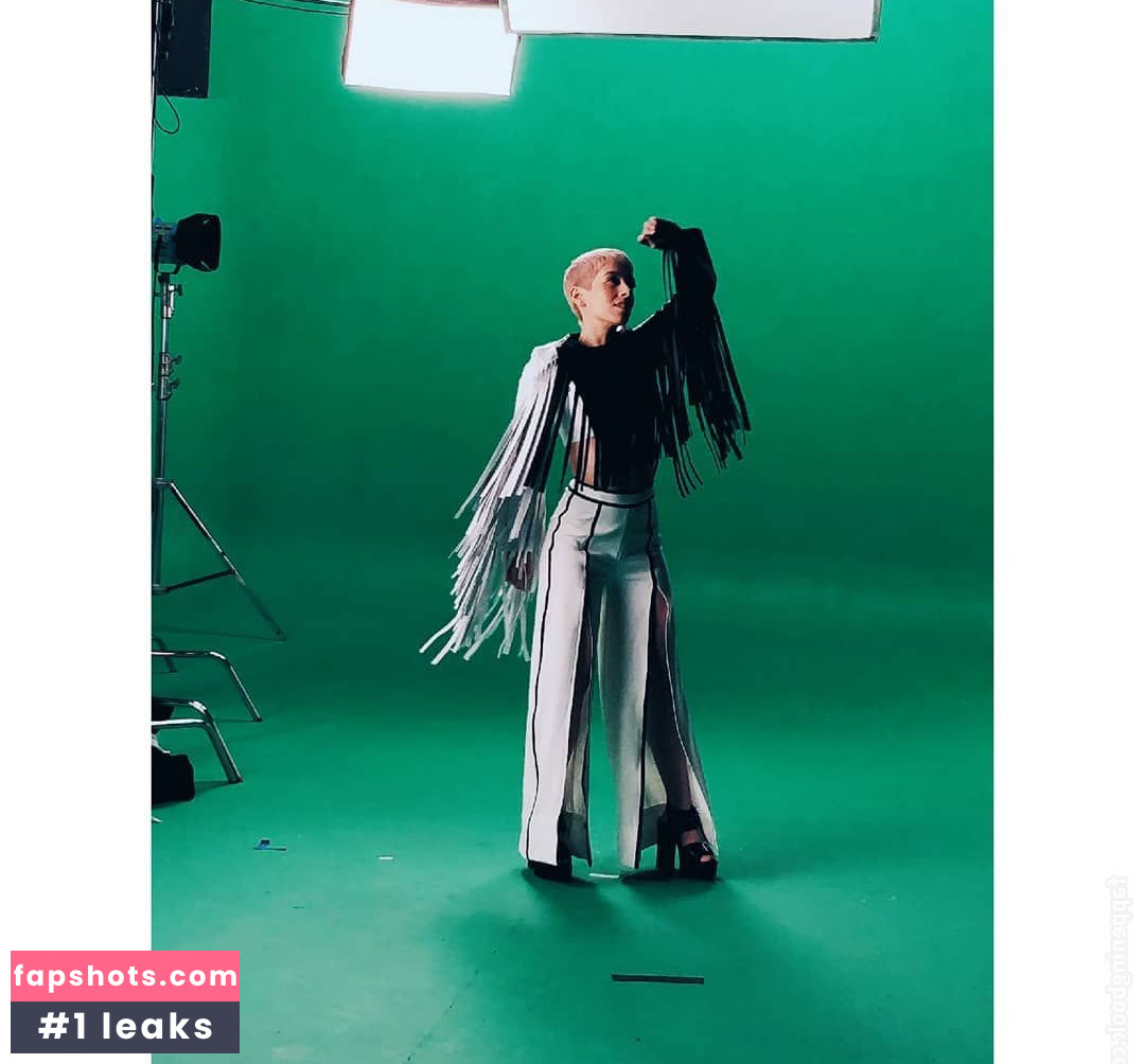 Susanna Marie Cork gallery photo #14