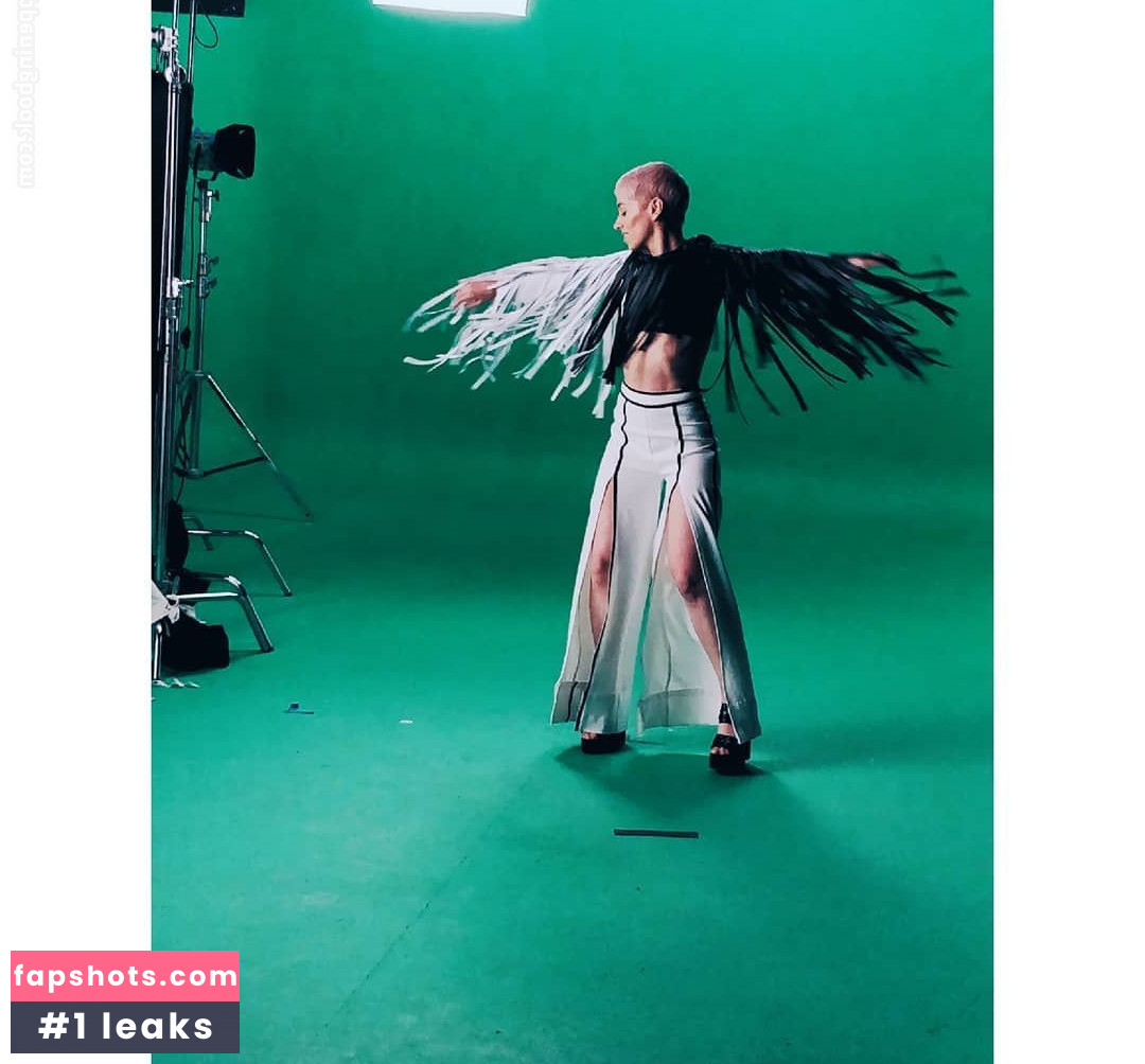 Susanna Marie Cork gallery photo #19