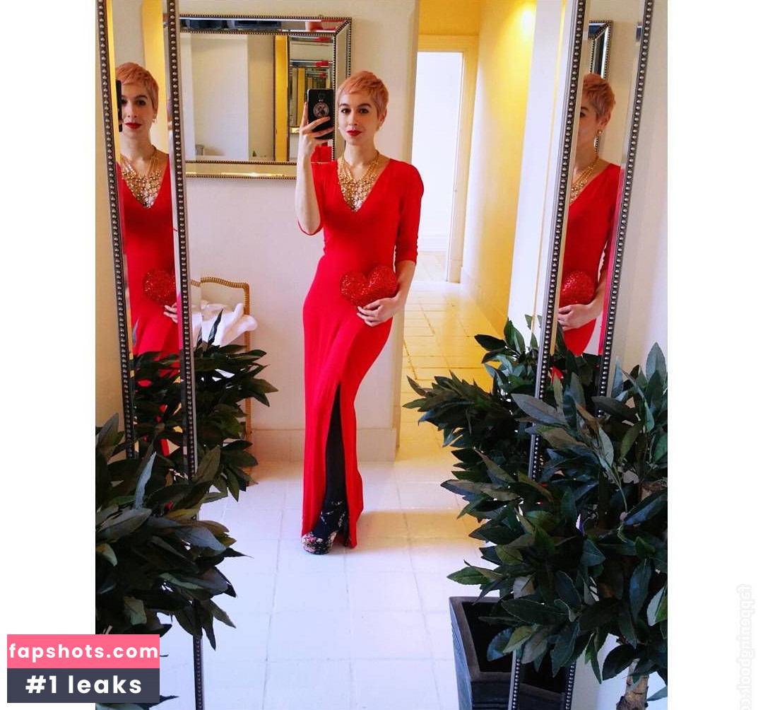 Susanna Marie Cork gallery photo #31