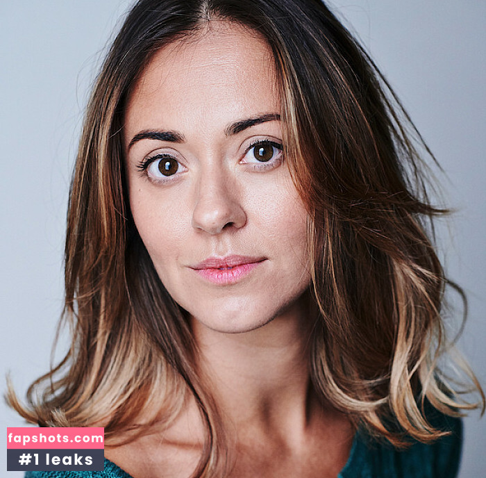 Susannah Fielding gallery photo #5