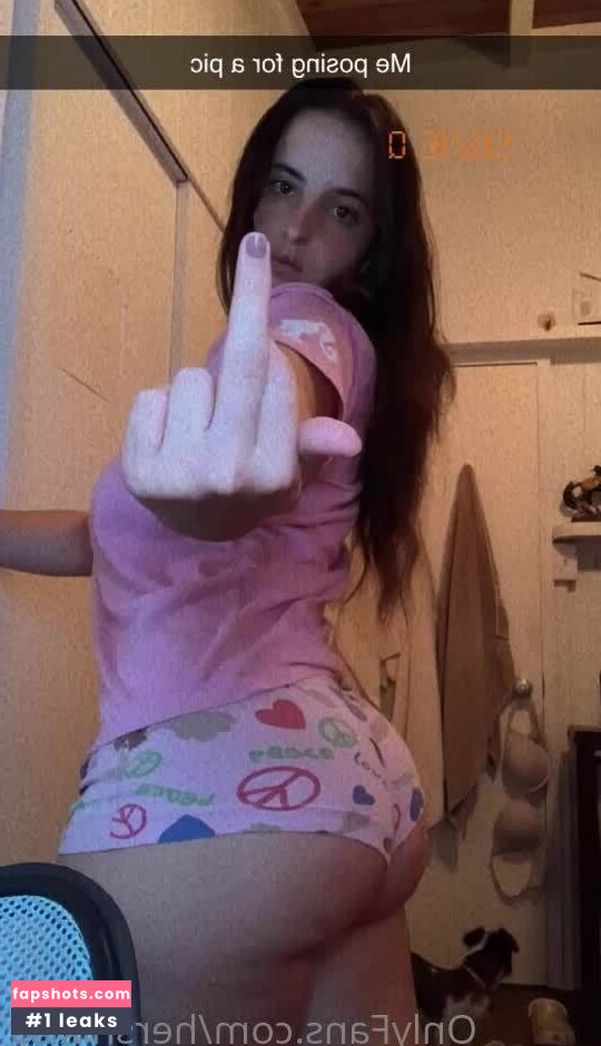 Susannah gallery photo #16