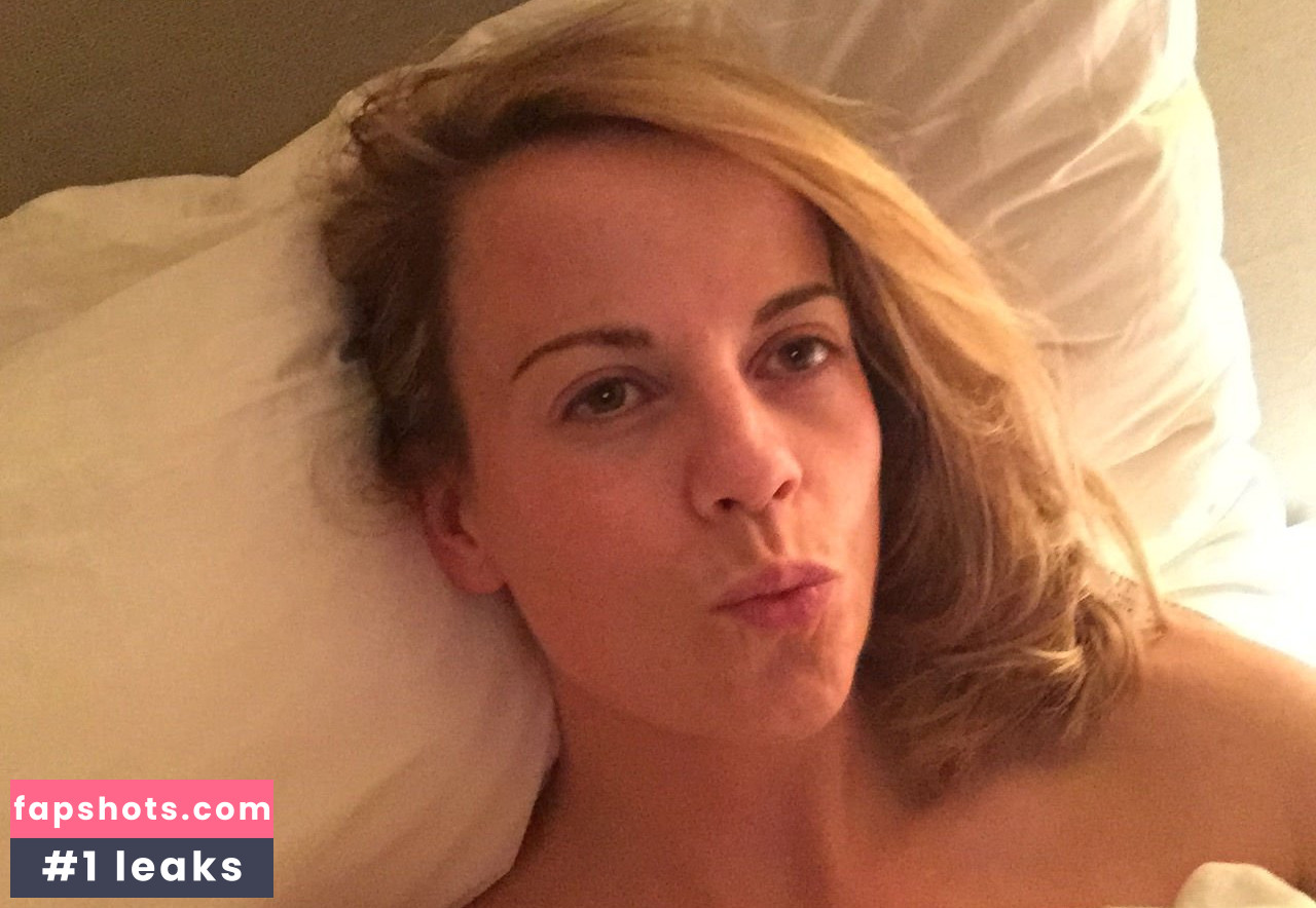 Susie Wolff gallery photo #29