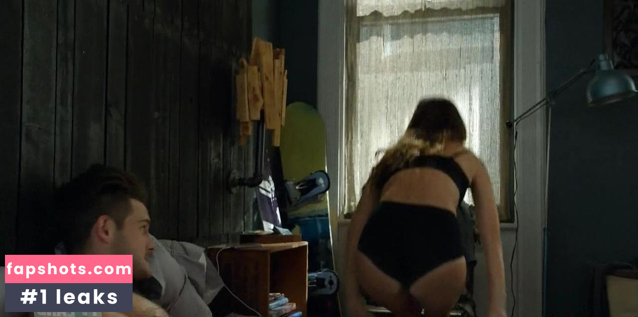 Sutton Foster gallery photo #43