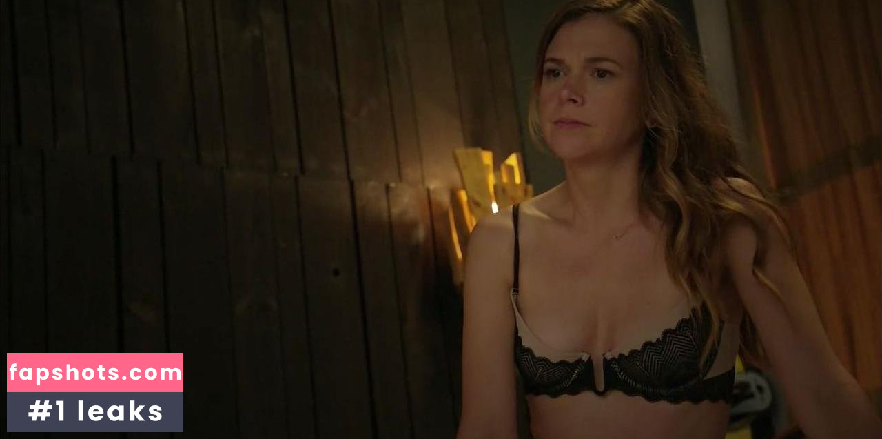 Sutton Foster gallery photo #51