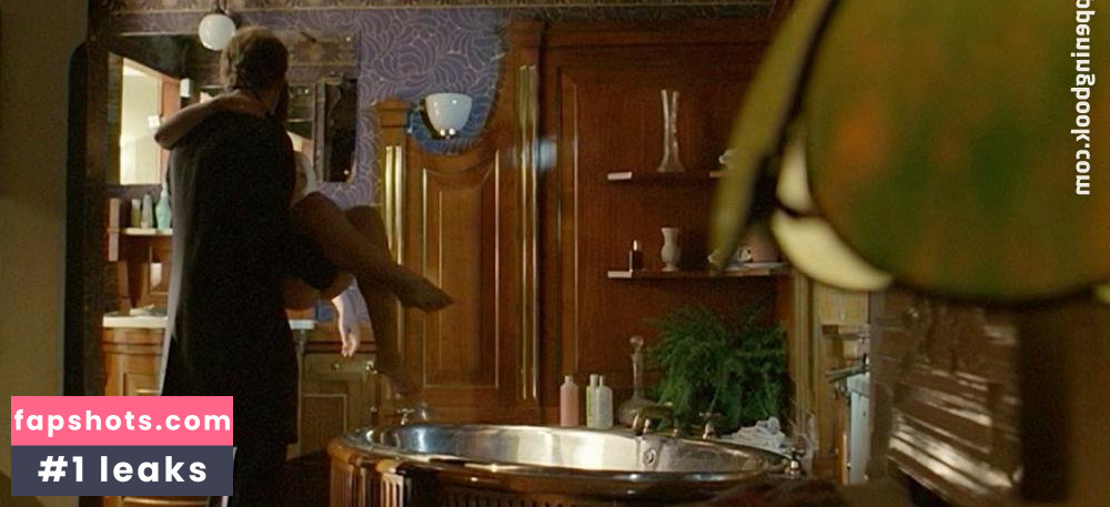 Suzan Crowley gallery photo #16