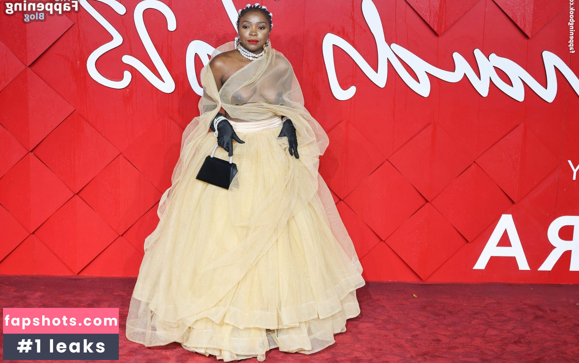 Suzan Mutesi gallery photo #26