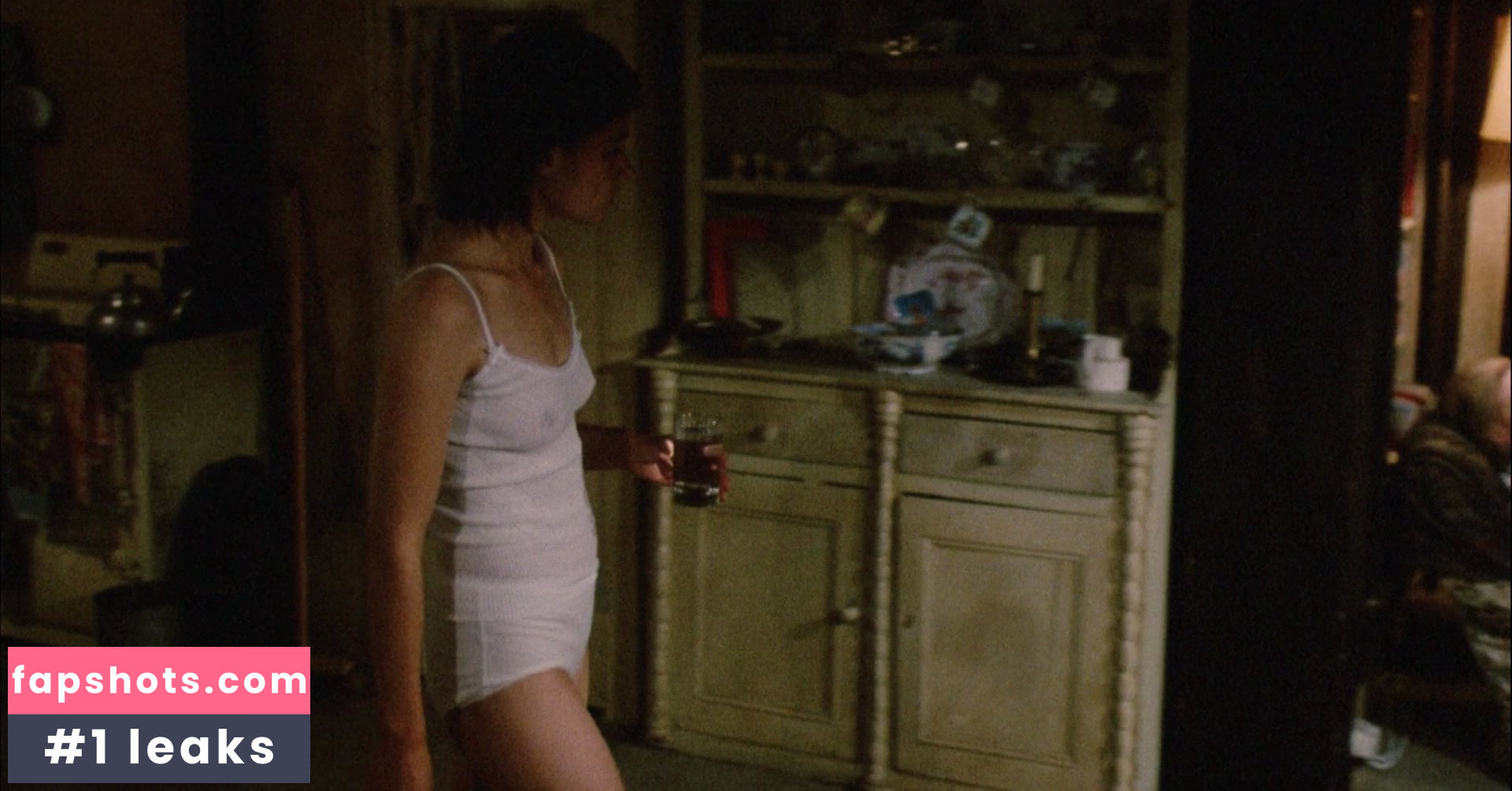 Suzanna Hamilton gallery photo #11