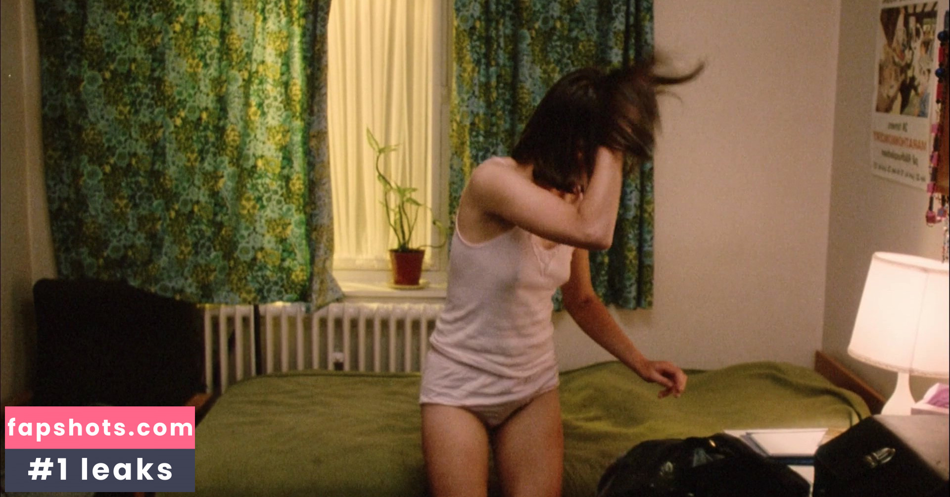 Suzanna Hamilton gallery photo #13