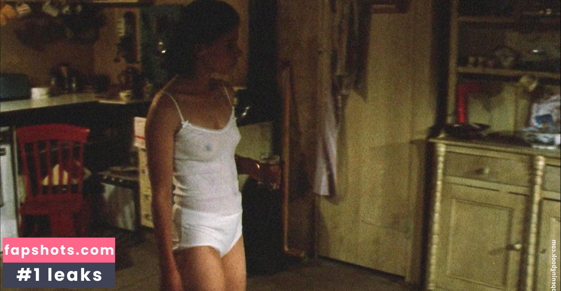 Suzanna Hamilton gallery photo #17