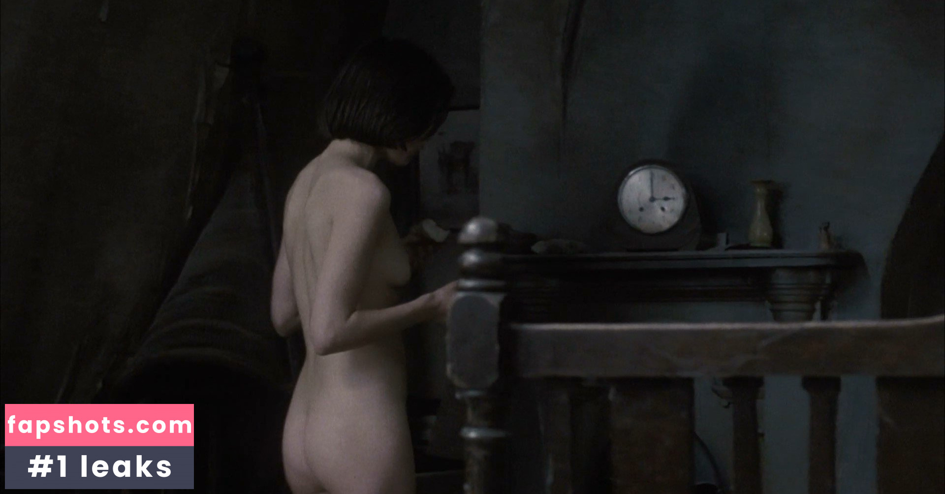 Suzanna Hamilton gallery photo #4