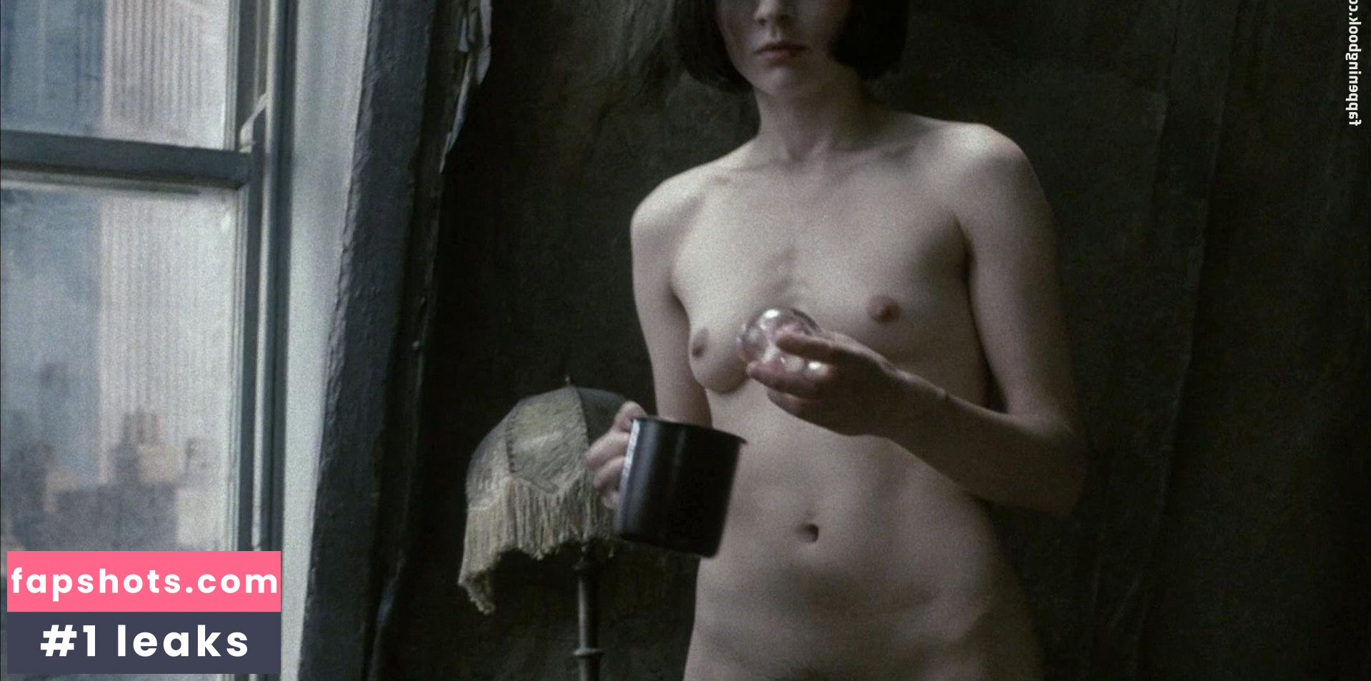 Suzanna Hamilton gallery photo #31