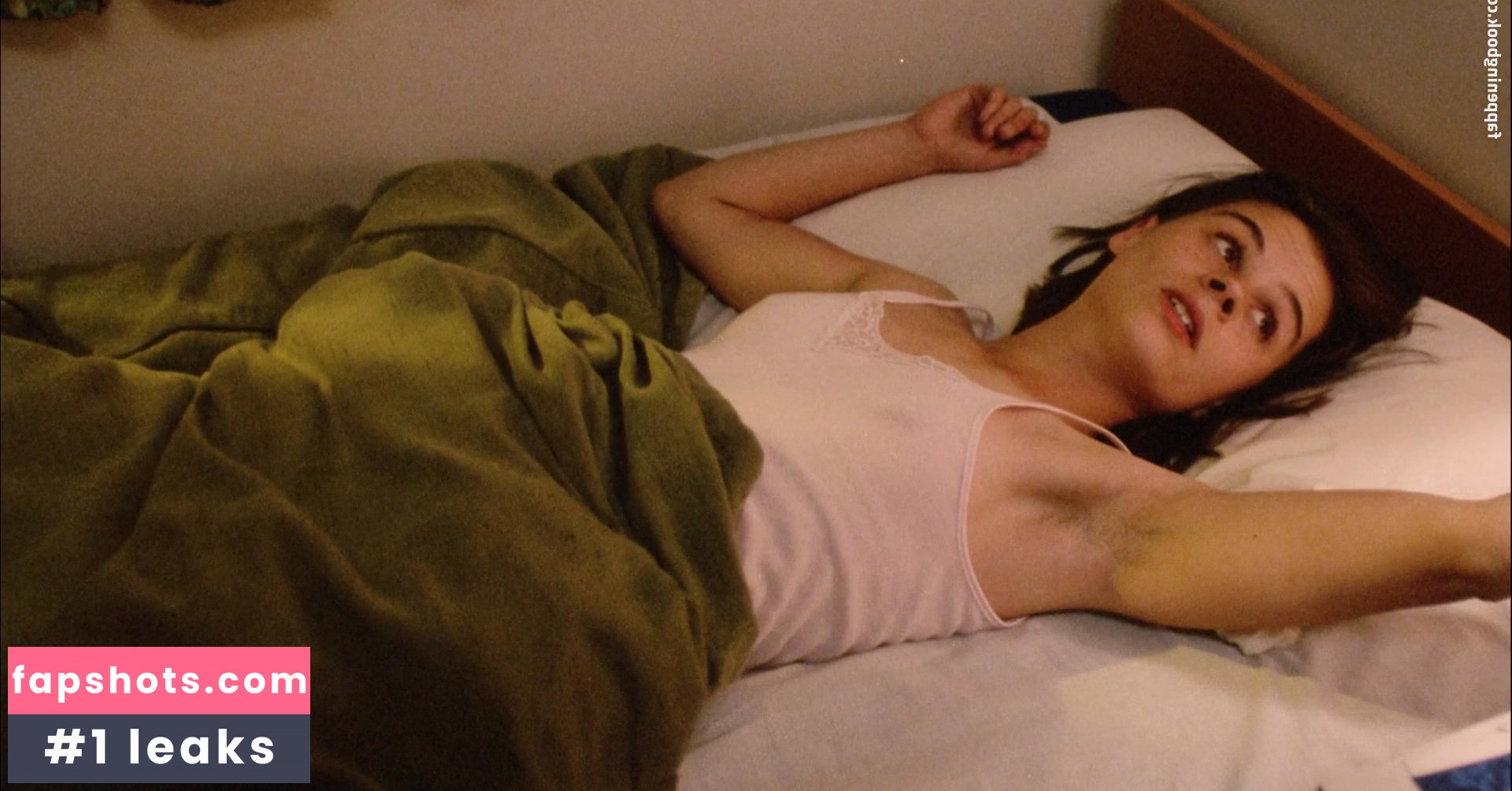 Suzanna Hamilton gallery photo #9